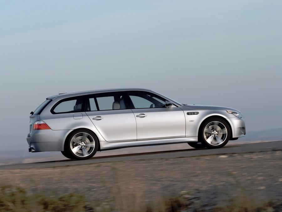  BMW M5 Touring 2007 года  (фото 42 из 56)